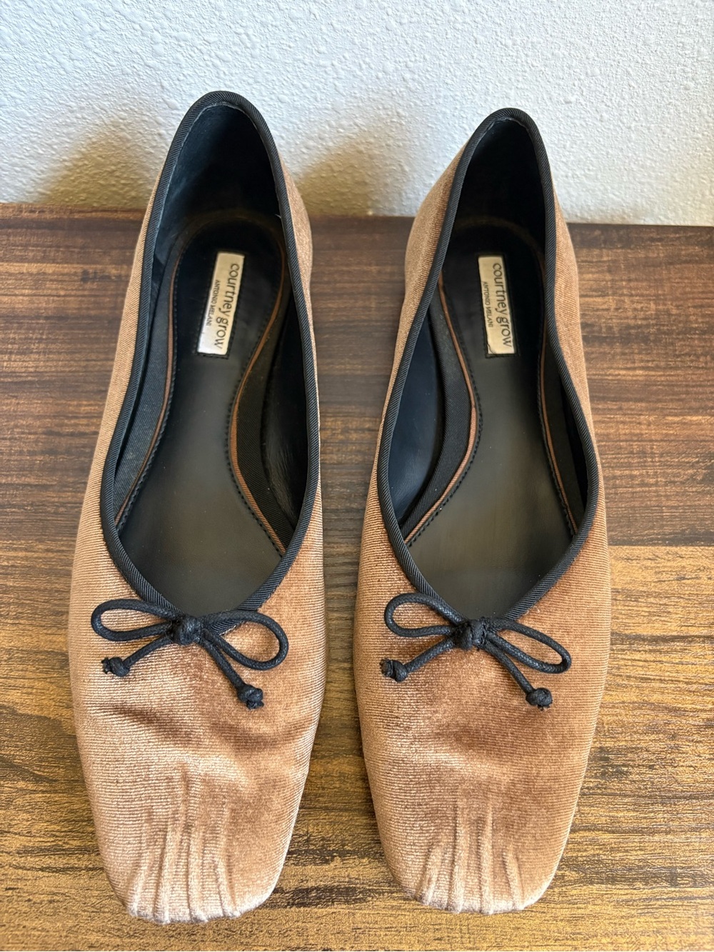 Antonio Melani x Courtney Grow James Velvet Bow Ballet Flats - Picture 6 of 6